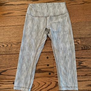 Lululemon size 10 Wunder Under leggings